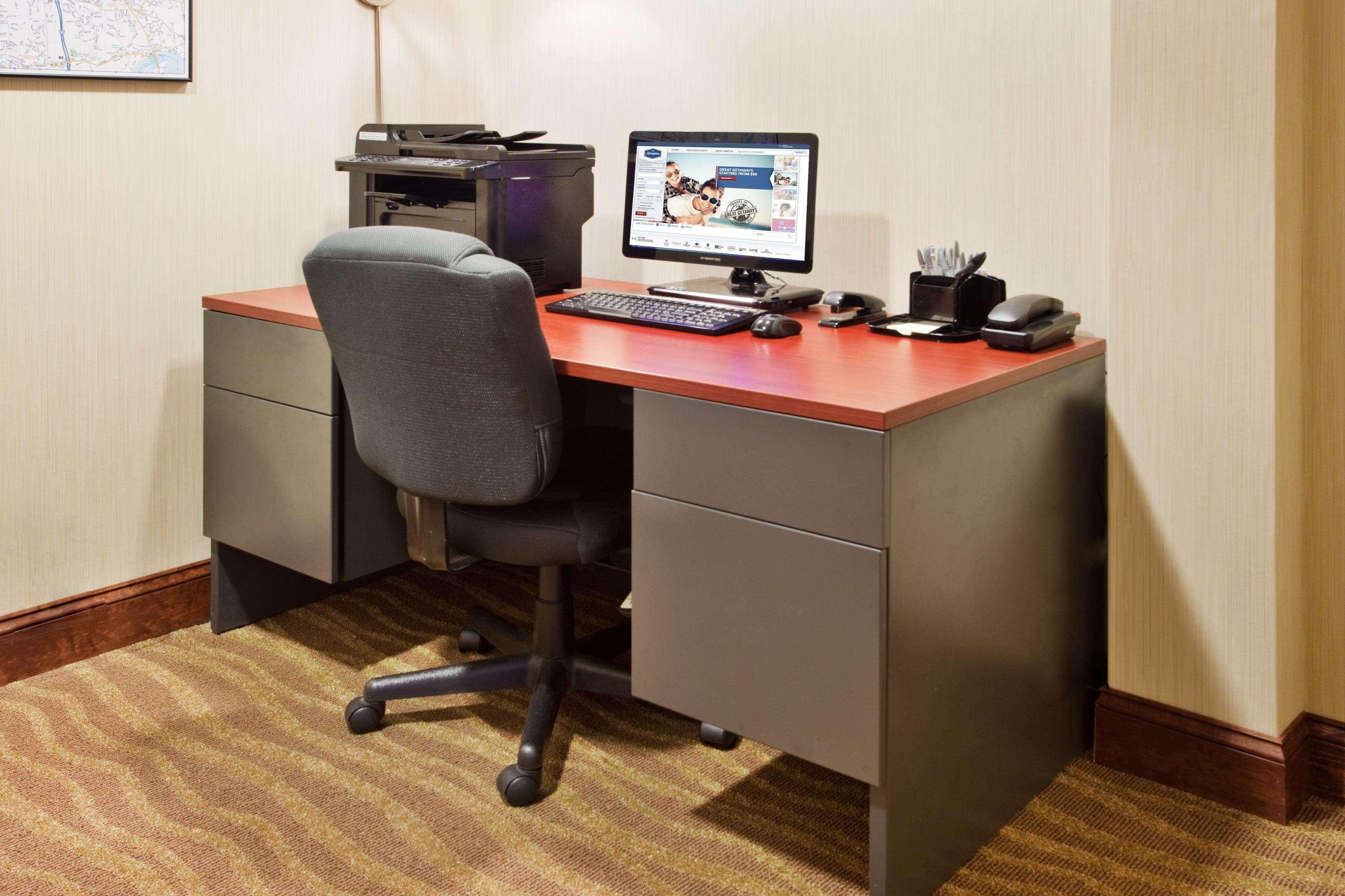 Hampton Inn Clifton Park Exterior photo