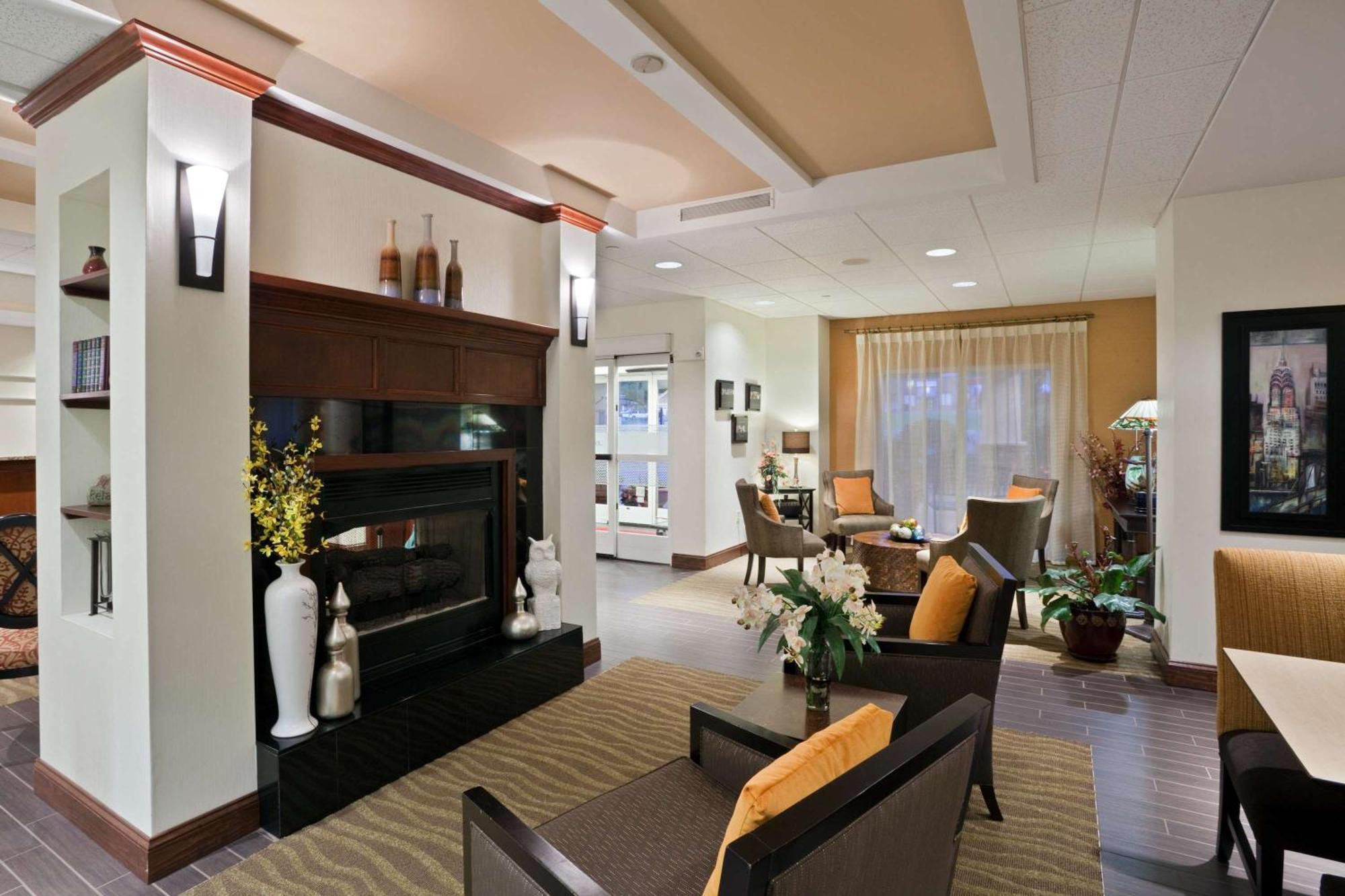 Hampton Inn Clifton Park Exterior photo